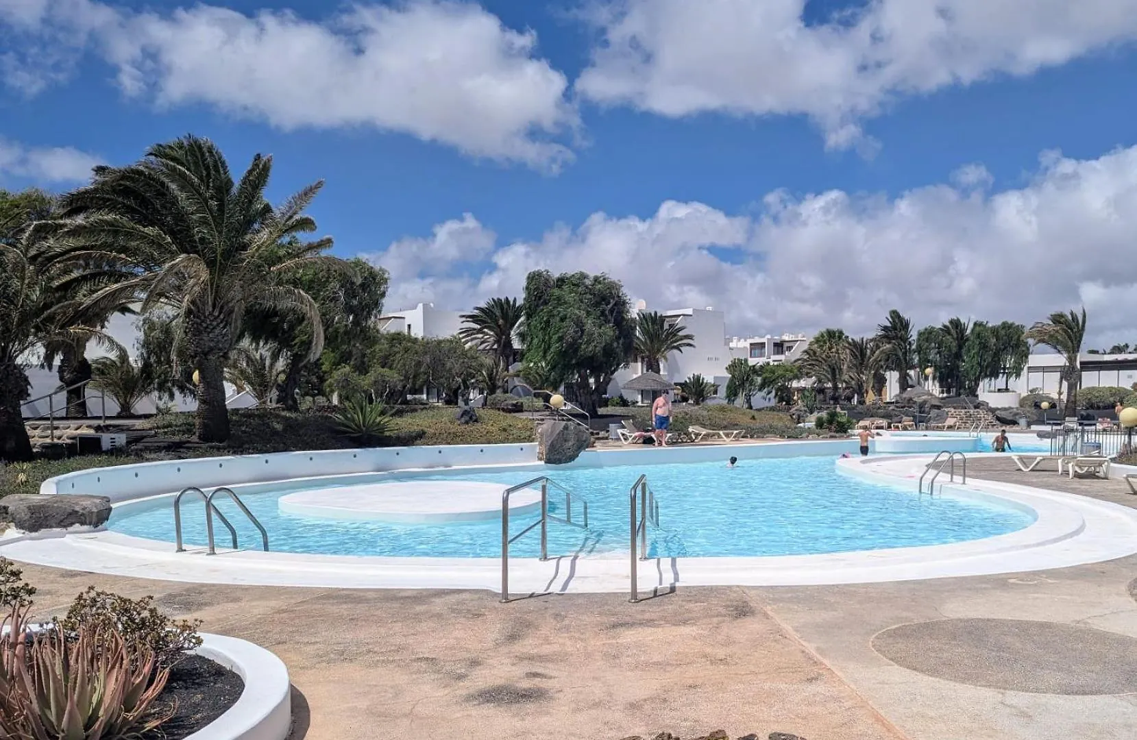 Charming Flat In Los Molinos With Terrace & Pools, Near Playa Bastian Costa Teguise